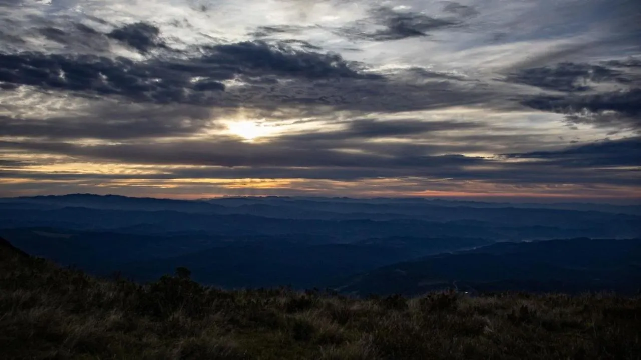 Отель Montanha Do Sol - Урубиси